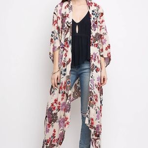 Patrons of Peace Red Floral Duster Size Medium